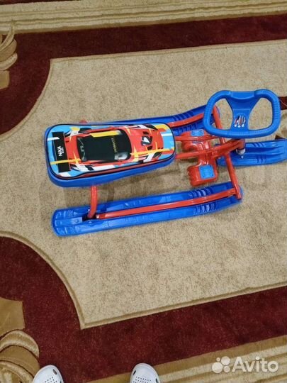 Детский снегокат новый