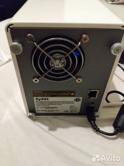 Сетевое хранилище Zyxel NSA220