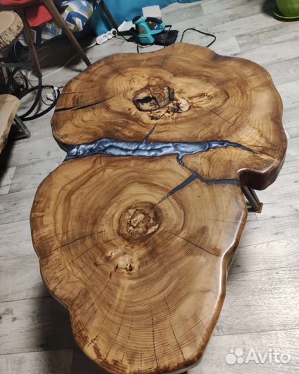 Стол из массива, стол река