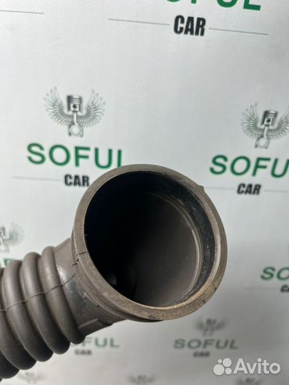 Патрубок воздушного фильтра Lexus Is 220