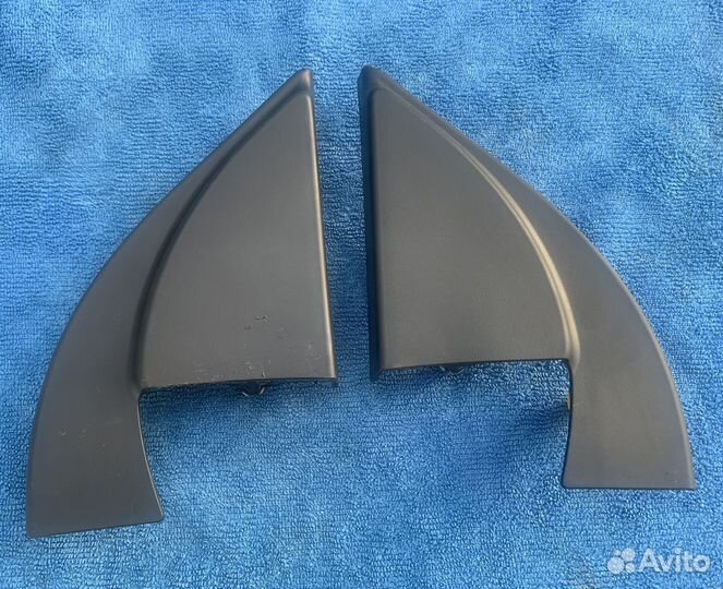 Уголок двери (внутренний) передний rio3