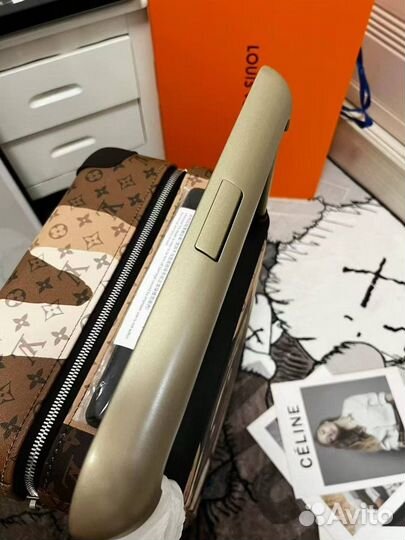 Чемодан louis vuitton