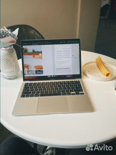 Apple macbook air 13 m1 8gb 256