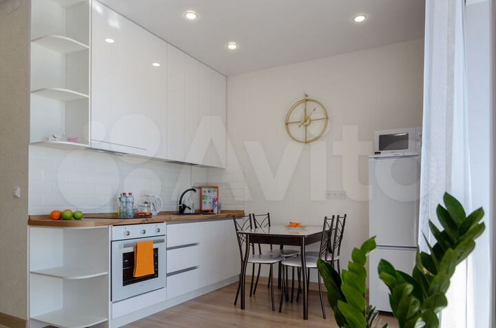 1-к. квартира, 42 м², 13/17 эт.