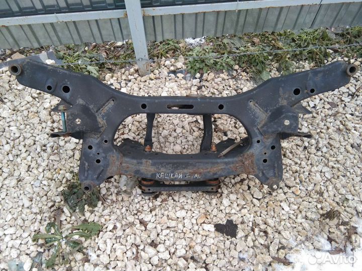 Подрамник задний Ниссан Кашкай J10