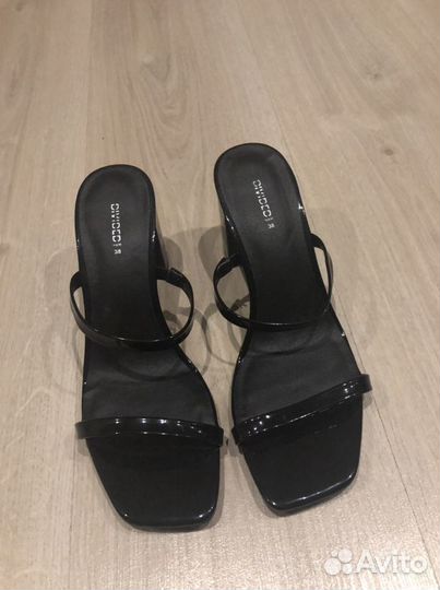 Шлепанцы Н&М