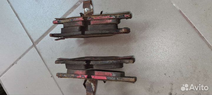 Комплект тормозных колодок E90