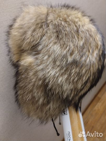 Шапка меховая енот