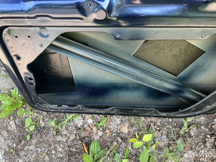 Передняя правая дверь пассат б7 алтрак