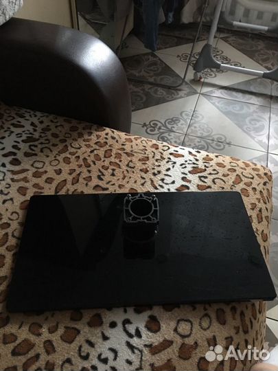 Подставка для телевизора