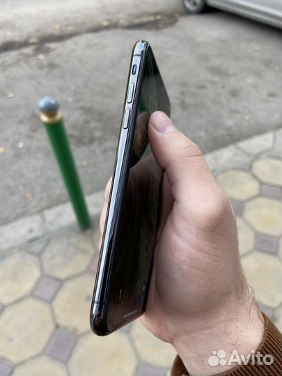 iPhone Xs, 256 ГБ