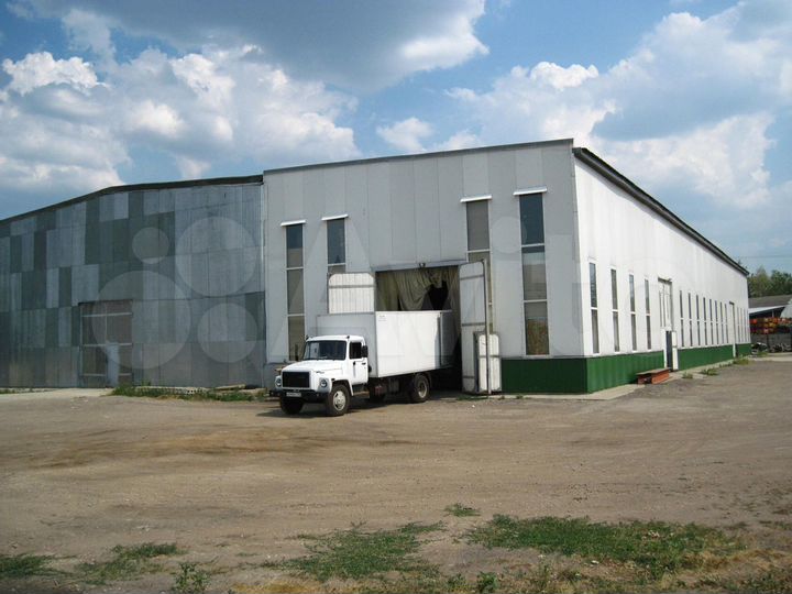 Производственно-складское 3958 м²