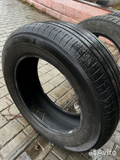 Yokohama BluEarth AE50 215/65 R17