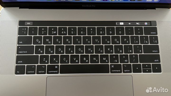 Macbook pro 15 2017 i7 16gb
