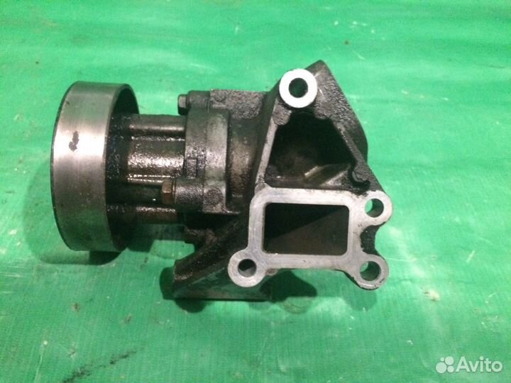 Помпа водяная Nissan X-Trail T30