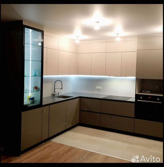 Кухня угловая. Фабрика