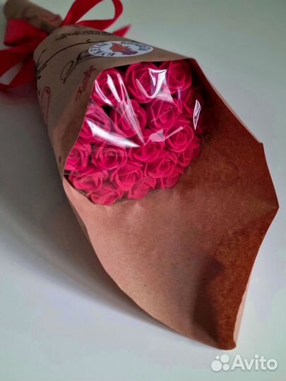 Красные Розы из Белого Шоколада - 19 шт в Букете