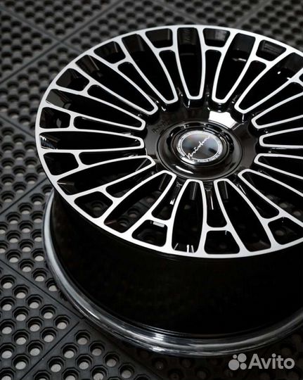 Кованые диски R21 на Mercedes GLS GLE