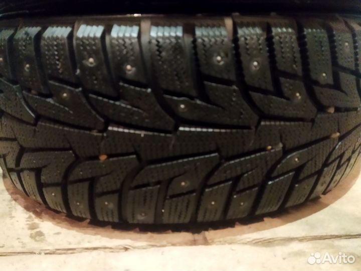 Hankook Winter I'Pike RS W419 215/50 R17