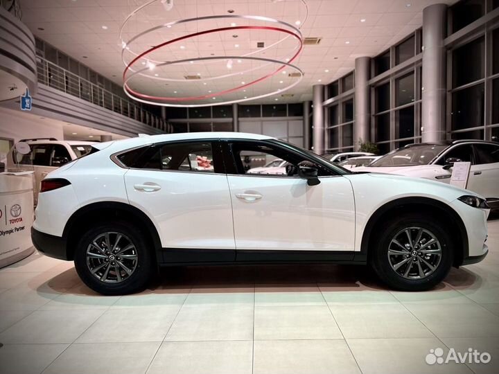 Mazda CX-4 2.0 AT, 2023