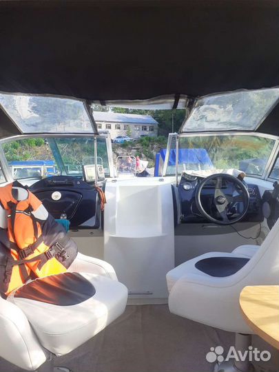 Катер триумф