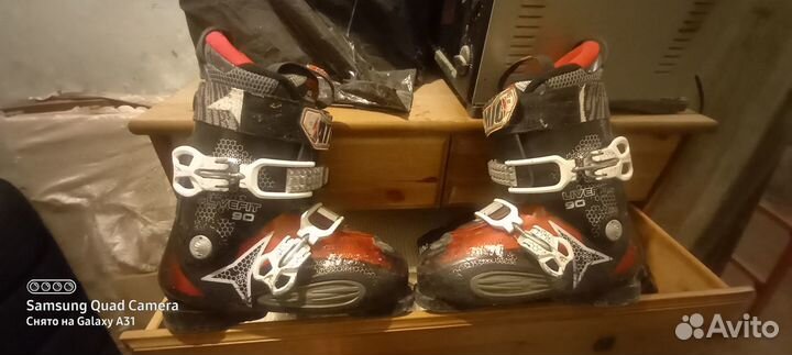Горнолыжные ботинки