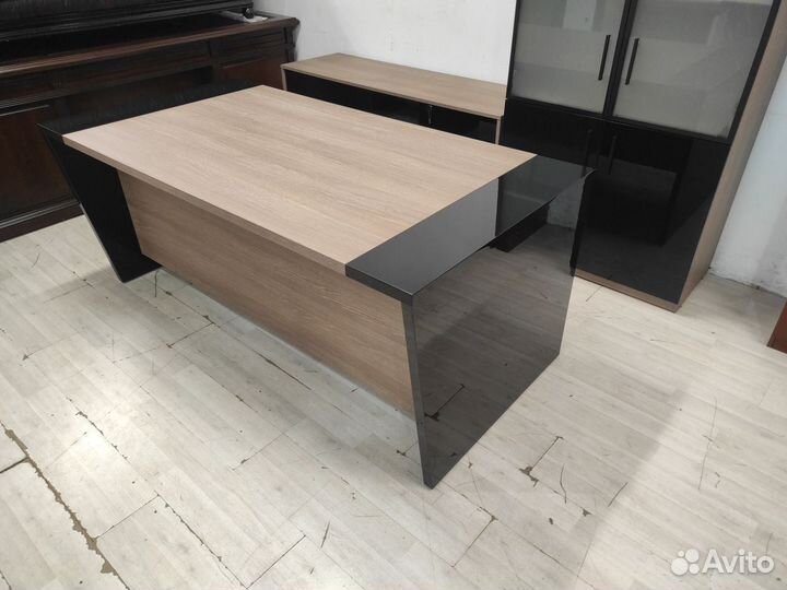 Кабинет руководителя (3 предмета) asti б/у 01144