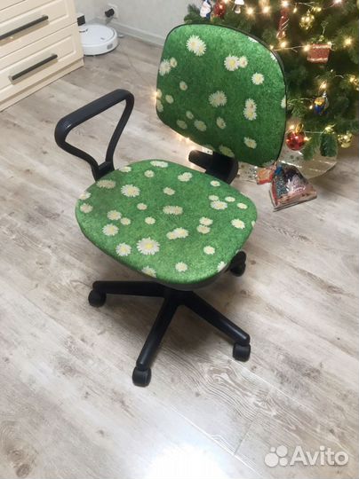 Компьютерное кресло