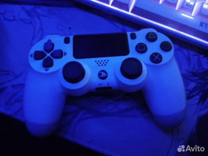 Геймпад PS4