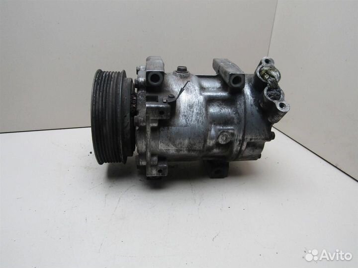 Компрессор системы кондиционирования Renault Dust