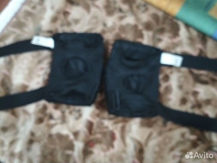 Наколенники