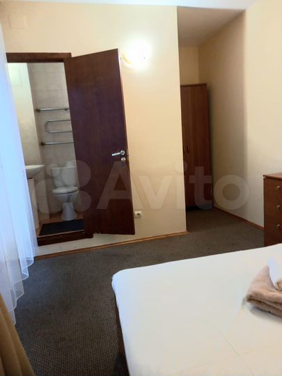 Комната 20 м², 1/4 эт.