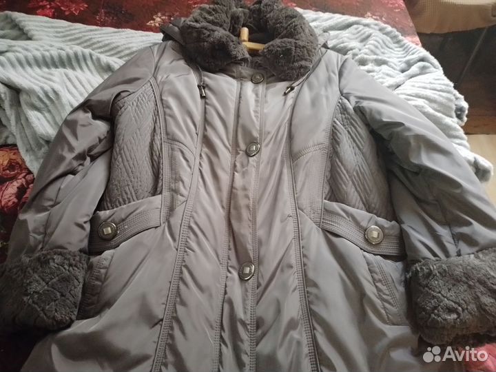 Продаю две куртки зима- осень 54 размер