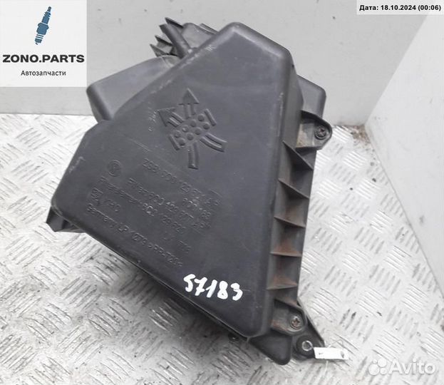 Корпус воздушного фильтра 6q0129601 на Skoda Roomster