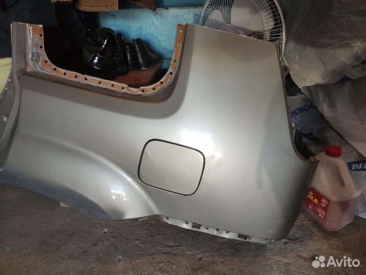 Крыло заднее левое Nissan X-Trail 2000 - 2007