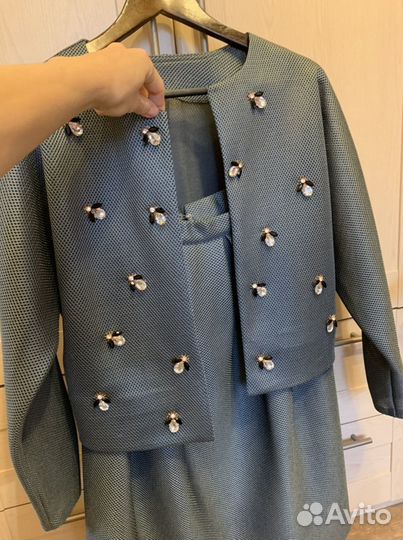 Костюм женский нарядный