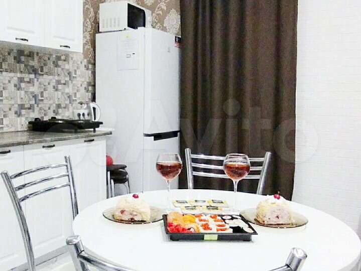 2-к. квартира, 38 м², 1/10 эт.