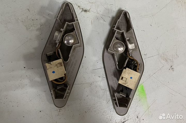 Плафоны салона задний правый задний левый W140