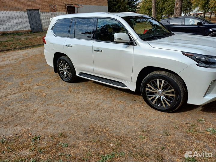 Lexus LX 4.5 AT, 2018, 112 500 км