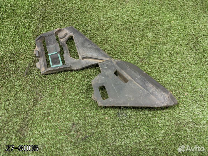 Кронштейн фары Volvo V50