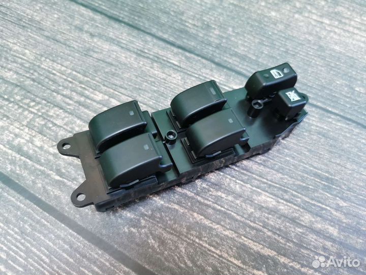 Блок стеклоподъемников Toyota Avensis AZT 250