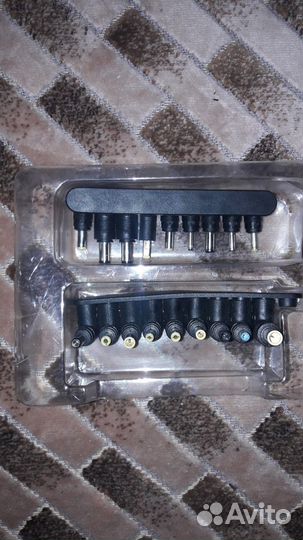 Штекера на универсальный зарядник к ноутбуку