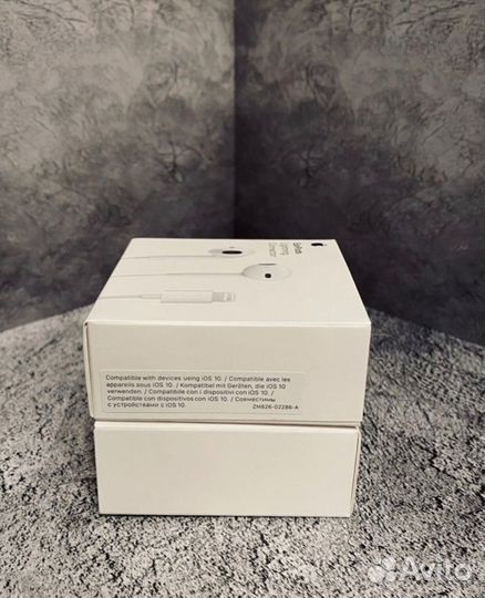 Наушники earpods lightning новые