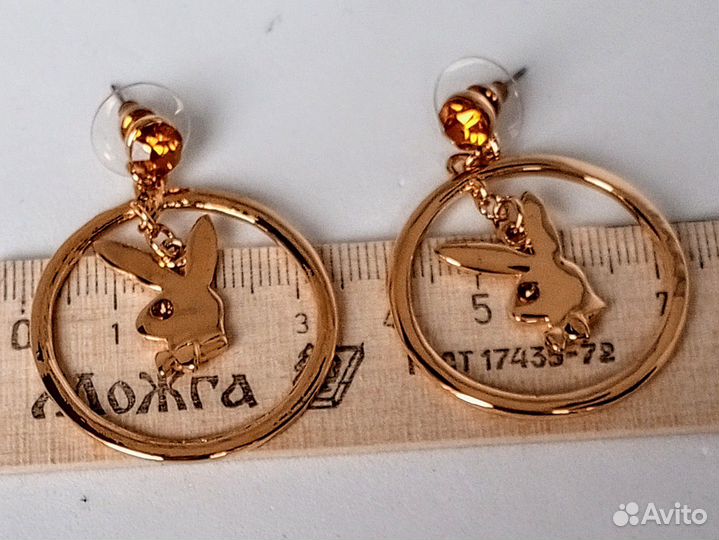 Серьги Playboy золотого цвета. Новые