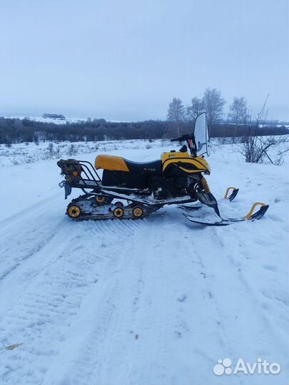 Продам снегоход 150