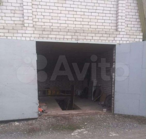 Гараж, > 30 м²