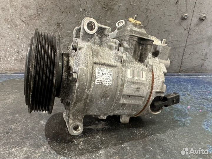 Компрессор кондиционера Audi Q3 8U CCZ 2.0
