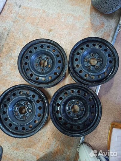 Диски Nissan R15