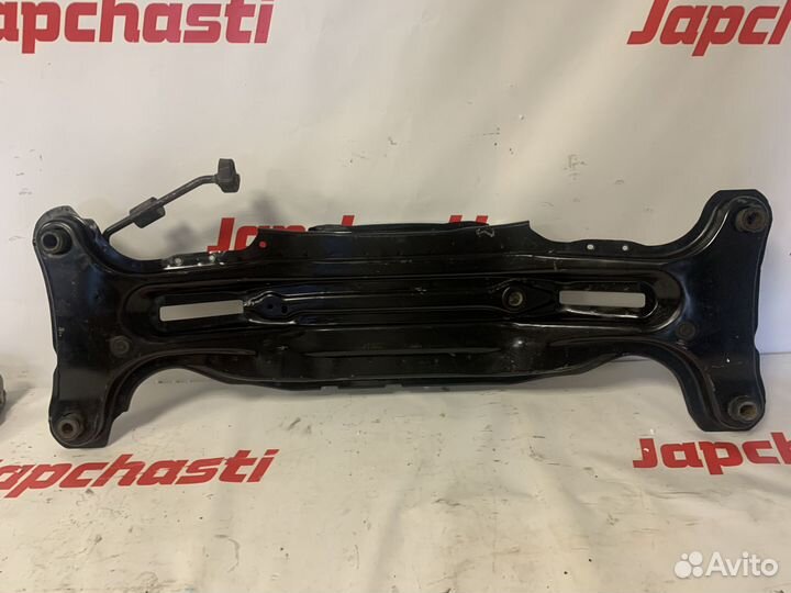 Подрамник задний Toyota Camry V30 2001-2006