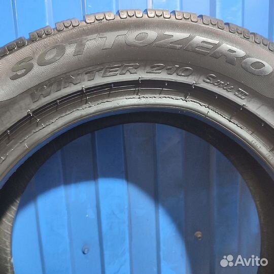 Pirelli Winter Sottozero 210 Serie II 205/60 R16